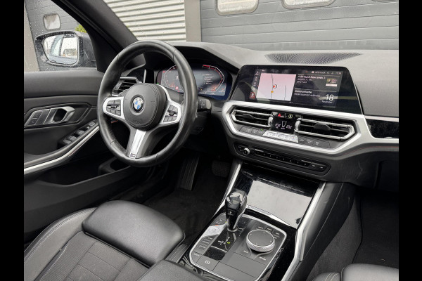 BMW 3 Serie Touring 320i Executive Edition | Panoramadak | DAB | Carplay | Navigatie | Elektrische Achterklep |