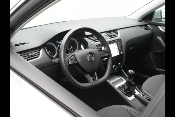 Škoda Octavia Combi 1.0 TSI 115pk Greentech Business Edition Navigatie Stoelverwarming Clima Pdc Cruise Argon