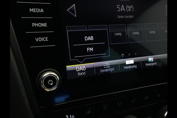 Škoda Octavia Combi 1.0 TSI 115pk Greentech Business Edition Navigatie Stoelverwarming Clima Pdc Cruise Argon