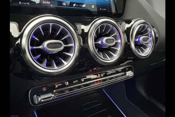 Mercedes-Benz B-Klasse 180 Business Solution Luxury Automaat LEDER/CAMERA/DODEHOEK/CARPLAY/SFEER/PDC