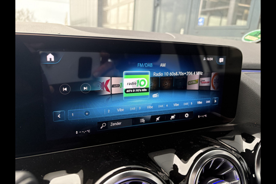 Mercedes-Benz B-Klasse 180 Business Solution Luxury Automaat LEDER/CAMERA/DODEHOEK/CARPLAY/SFEER/PDC