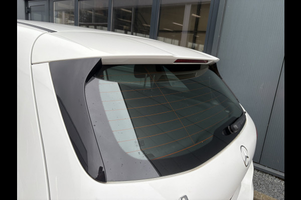 Mercedes-Benz B-Klasse 180 Business Solution Luxury Automaat LEDER/CAMERA/DODEHOEK/CARPLAY/SFEER/PDC