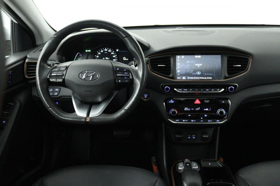 Hyundai IONIQ Premium EV (PANORAMADAK, STOEL/STUUR VERWARMING, CAMERA, ELEKTR STOELEN, NAVIGATIE, PARKEERSENSOREN)