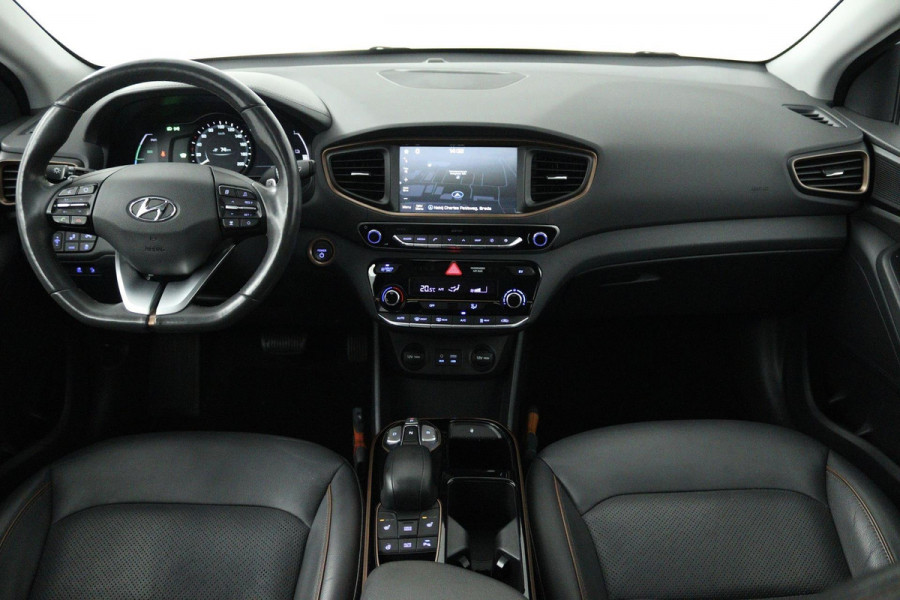 Hyundai IONIQ Premium EV (PANORAMADAK, STOEL/STUUR VERWARMING, CAMERA, ELEKTR STOELEN, NAVIGATIE, PARKEERSENSOREN)