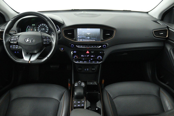 Hyundai IONIQ Premium EV (PANORAMADAK, STOEL/STUUR VERWARMING, CAMERA, ELEKTR STOELEN, NAVIGATIE, PARKEERSENSOREN)