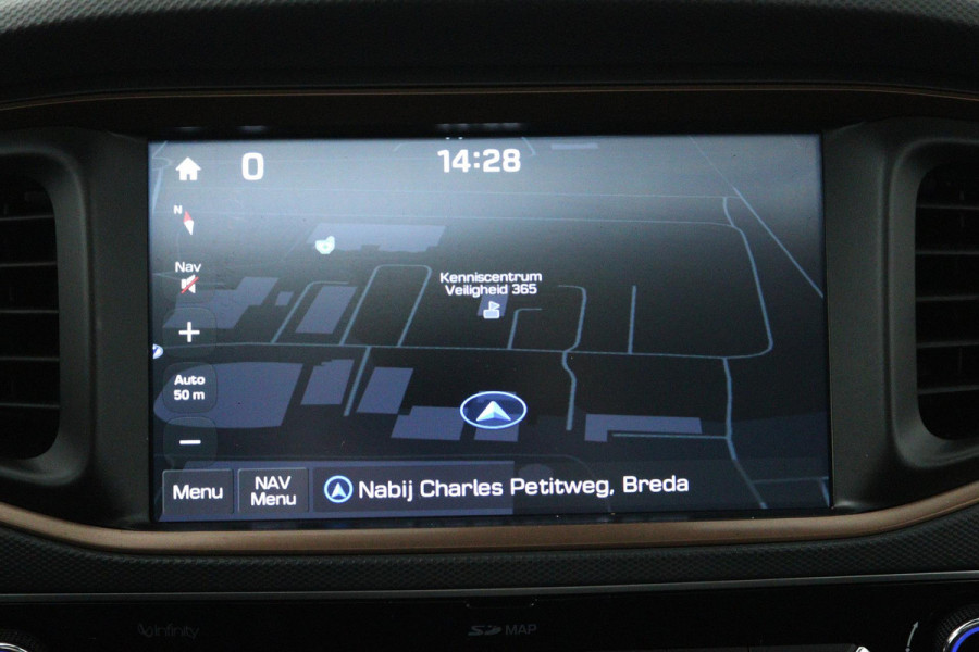 Hyundai IONIQ Premium EV (PANORAMADAK, STOEL/STUUR VERWARMING, CAMERA, ELEKTR STOELEN, NAVIGATIE, PARKEERSENSOREN)