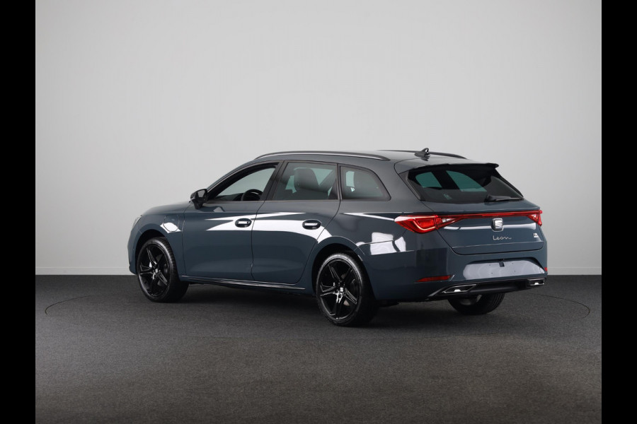 Seat Leon Sportstourer FR Business PHEV 1.5 TSI 204 pk 6 versn. DSG | Black Pack | Trekhaak |  Safe & Driving Pack | | 18 inch