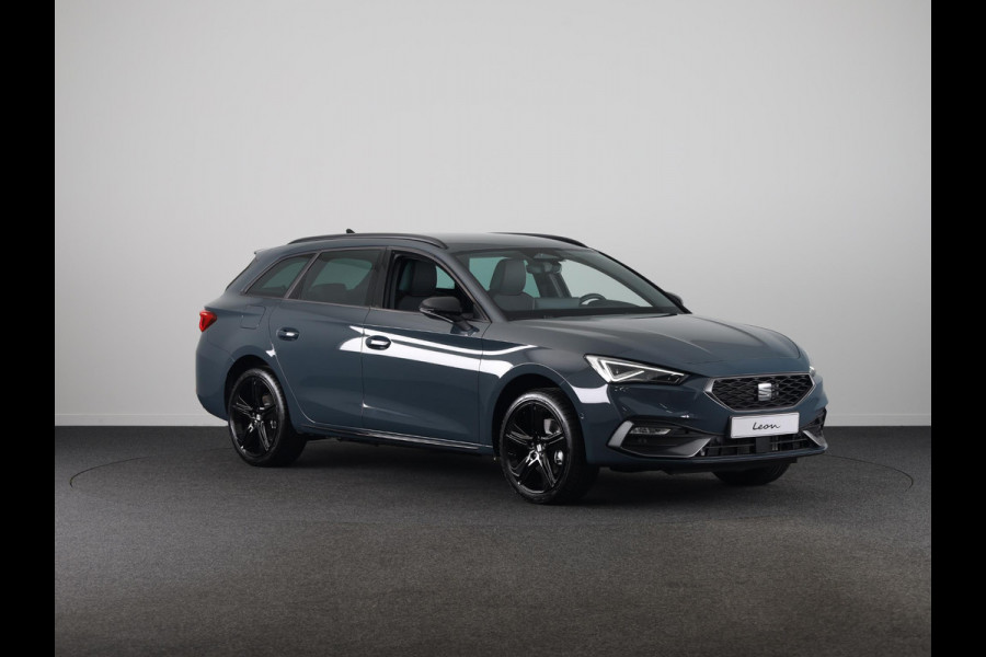 Seat Leon Sportstourer FR Business PHEV 1.5 TSI 204 pk 6 versn. DSG | Black Pack | Trekhaak |  Safe & Driving Pack | | 18 inch
