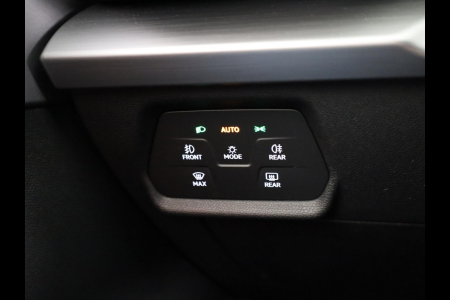 Seat Leon Sportstourer FR Business PHEV 1.5 TSI 204 pk 6 versn. DSG | Black Pack | Trekhaak |  Safe & Driving Pack | | 18 inch