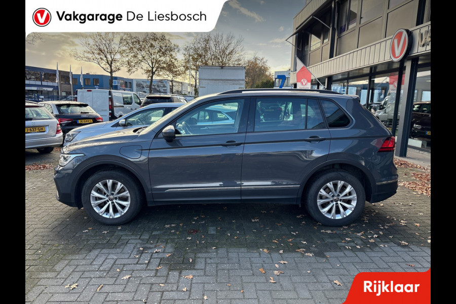 Volkswagen Tiguan 1.4 TSI eHybrid comfort Business+/navi/camera/apple carplay/boeken