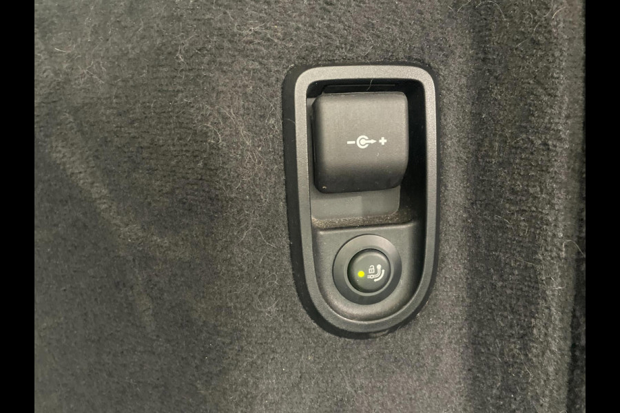 BMW 5 Serie Touring 520i High Executive AUTOMAAT NAVI CRUISE BLUETOOTH LED VERL STUURVERW STOELVERW STOELVENT LEDER NIEUWSTAAT