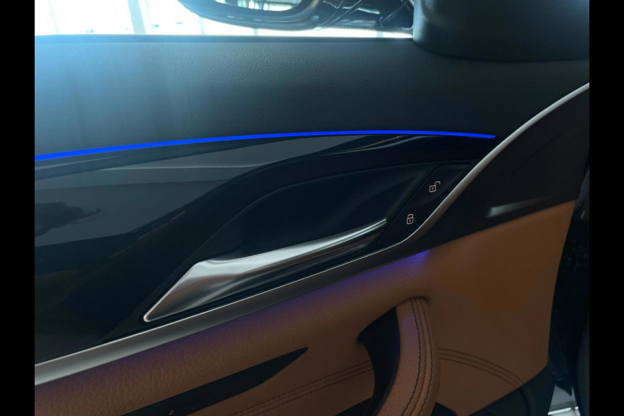 BMW 5 Serie Touring 520i High Executive AUTOMAAT NAVI CRUISE BLUETOOTH LED VERL STUURVERW STOELVERW STOELVENT LEDER NIEUWSTAAT