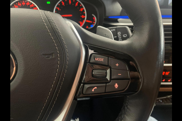 BMW 5 Serie Touring 520i High Executive AUTOMAAT NAVI CRUISE BLUETOOTH LED VERL STUURVERW STOELVERW STOELVENT LEDER NIEUWSTAAT