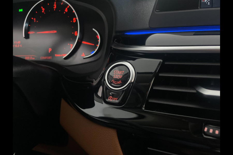 BMW 5 Serie Touring 520i High Executive AUTOMAAT NAVI CRUISE BLUETOOTH LED VERL STUURVERW STOELVERW STOELVENT LEDER NIEUWSTAAT