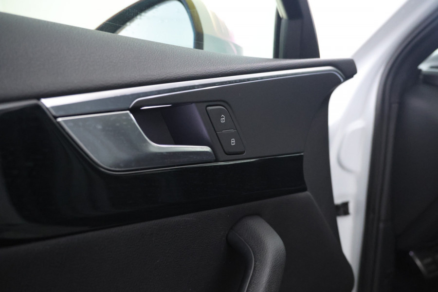 Audi A4 Avant 2.0 TDI Sport Pro Line Automaat, Volleder, Climate