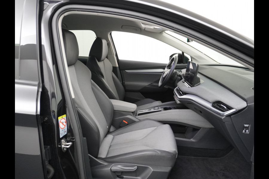 Škoda ENYAQ iV 60 SOH 93% Navi Ecc Adaptive-Cruise Camera Apple Carplay Android Keyless Led Pdc Dab Business Edition Plus Stoelverwarming Bluetooth Dodehoek detector Draadloze tel.lader Rijstrooksensor Regen-Lichtsensor Origineel Nederlandse 1e Eigenaar Auto nieuwprijs €51.910,-