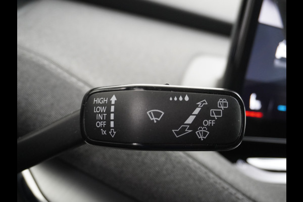 Škoda ENYAQ iV 60 SOH 93% Navi Ecc Adaptive-Cruise Camera Apple Carplay Android Keyless Led Pdc Dab Business Edition Plus Stoelverwarming Bluetooth Dodehoek detector Draadloze tel.lader Rijstrooksensor Regen-Lichtsensor Origineel Nederlandse 1e Eigenaar Auto nieuwprijs €51.910,-