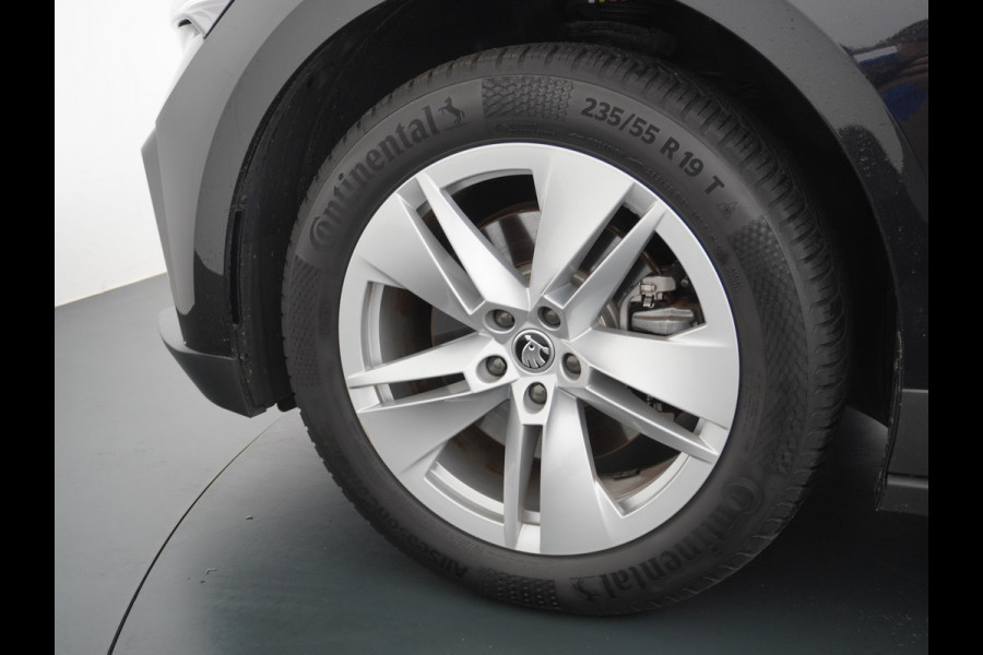 Škoda ENYAQ iV 60 SOH 93% Navi Ecc Adaptive-Cruise Camera Apple Carplay Android Keyless Led Pdc Dab Business Edition Plus Stoelverwarming Bluetooth Dodehoek detector Draadloze tel.lader Rijstrooksensor Regen-Lichtsensor Origineel Nederlandse 1e Eigenaar Auto nieuwprijs €51.910,-