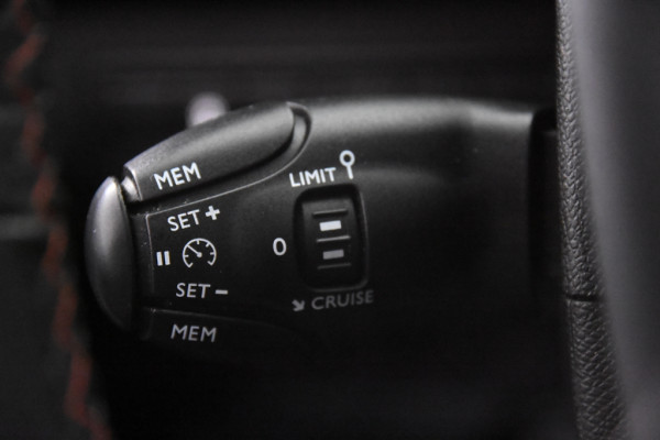 Peugeot 308 SW GT-line *1ste Eigenaar*Leer*Panoramadak*Navigatie*