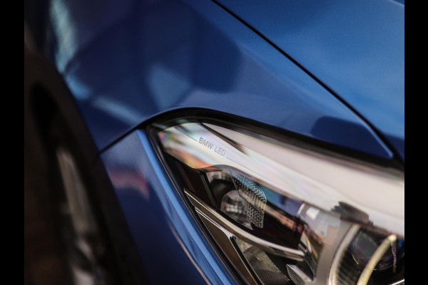 BMW 1-serie 118i Corporate Lease Executive | M-Sport | Shadowline | Leder | Stoelverw. | 18" LM