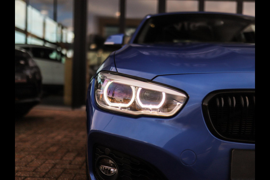 BMW 1-serie 118i Corporate Lease Executive | M-Sport | Shadowline | Leder | Stoelverw. | 18" LM