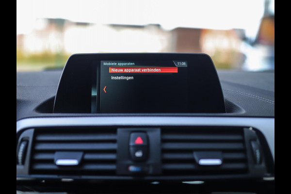 BMW 1-serie 118i Corporate Lease Executive | M-Sport | Shadowline | Leder | Stoelverw. | 18" LM