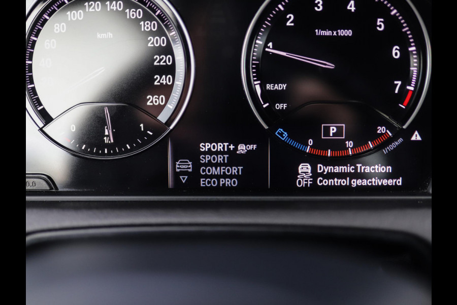 BMW 1-serie 118i Corporate Lease Executive | M-Sport | Shadowline | Leder | Stoelverw. | 18" LM