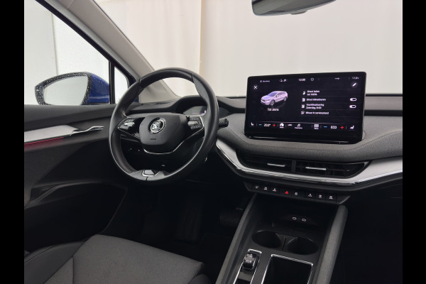 Škoda ENYAQ iV 80 [ 3-Fase ] {SOH-88% } (INCL-BTW) *LEATHER-FABRIC | FULL-LED | DIGI-COCKPIT | CAMERA | KEYLESS | NAVI-FULLMAP | AMBIENT-LIGHT | ECC | HEATED-COMFORTSEATS | DAB+ | PDC | CRUISE | CARPLAY | TOWBAR | 19"ALU*