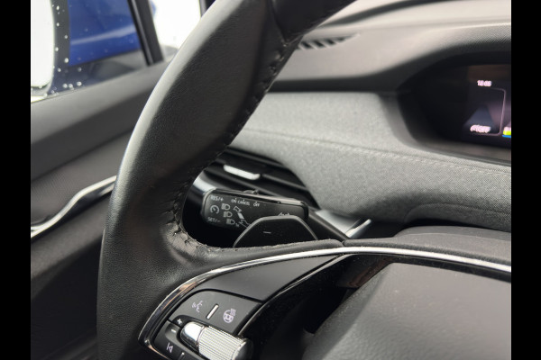 Škoda ENYAQ iV 80 [ 3-Fase ] {SOH-88% } (INCL-BTW) *LEATHER-FABRIC | FULL-LED | DIGI-COCKPIT | CAMERA | KEYLESS | NAVI-FULLMAP | AMBIENT-LIGHT | ECC | HEATED-COMFORTSEATS | DAB+ | PDC | CRUISE | CARPLAY | TOWBAR | 19"ALU*