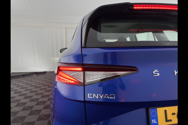 Škoda ENYAQ iV 80 [ 3-Fase ] {SOH-88% } (INCL-BTW) *LEATHER-FABRIC | FULL-LED | DIGI-COCKPIT | CAMERA | KEYLESS | NAVI-FULLMAP | AMBIENT-LIGHT | ECC | HEATED-COMFORTSEATS | DAB+ | PDC | CRUISE | CARPLAY | TOWBAR | 19"ALU*