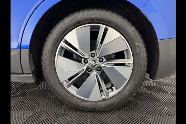 Škoda ENYAQ iV 80 [ 3-Fase ] {SOH-88% } (INCL-BTW) *LEATHER-FABRIC | FULL-LED | DIGI-COCKPIT | CAMERA | KEYLESS | NAVI-FULLMAP | AMBIENT-LIGHT | ECC | HEATED-COMFORTSEATS | DAB+ | PDC | CRUISE | CARPLAY | TOWBAR | 19"ALU*