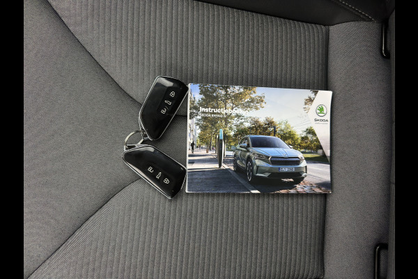 Škoda ENYAQ iV 80 [ 3-Fase ] {SOH-88% } (INCL-BTW) *LEATHER-FABRIC | FULL-LED | DIGI-COCKPIT | CAMERA | KEYLESS | NAVI-FULLMAP | AMBIENT-LIGHT | ECC | HEATED-COMFORTSEATS | DAB+ | PDC | CRUISE | CARPLAY | TOWBAR | 19"ALU*
