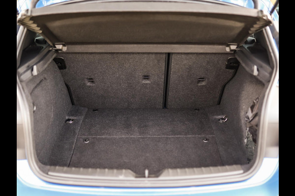 BMW 1-serie 118i Corporate Lease Executive | M-Sport | Shadowline | Leder | Stoelverw. | 18" LM