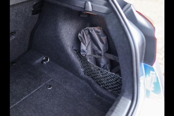 BMW 1-serie 118i Corporate Lease Executive | M-Sport | Shadowline | Leder | Stoelverw. | 18" LM