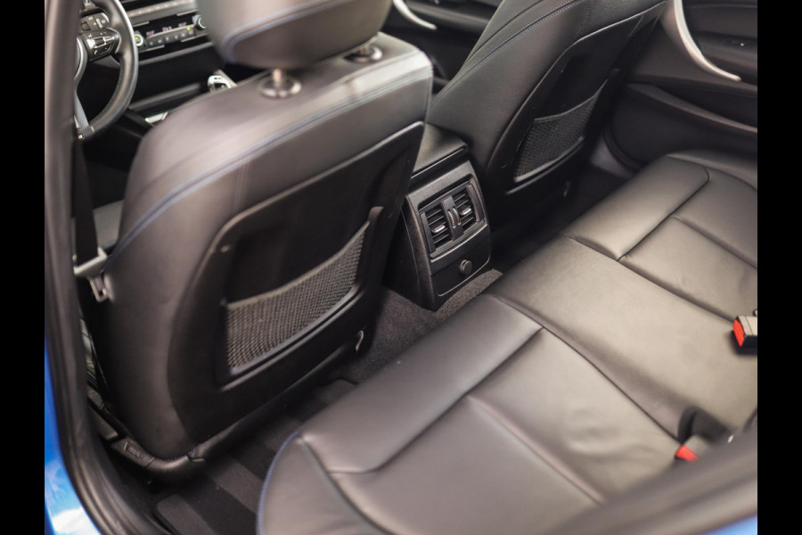 BMW 1-serie 118i Corporate Lease Executive | M-Sport | Shadowline | Leder | Stoelverw. | 18" LM