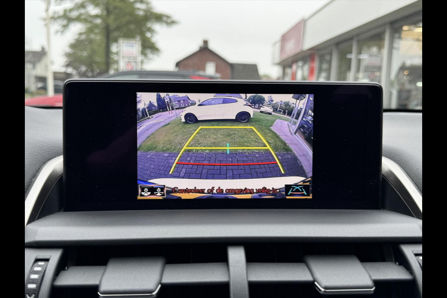 Lexus NX 300h AWD Luxury Line | Groot Scherm, Adaptive cruise control, Leer, Stoelverwarming, Parkeersensoren, Elektrische achterklep, 18