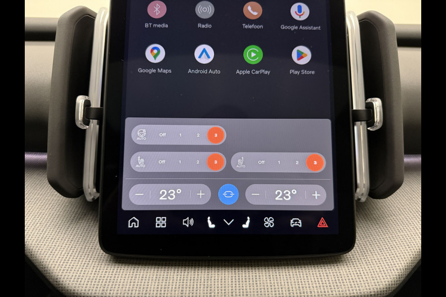 Volvo EX30 Extended Range Plus 69 kWh | 7000,- korting | Apple carplay | 20" velgen | H&K Audio | ACC | Blis | Camera
