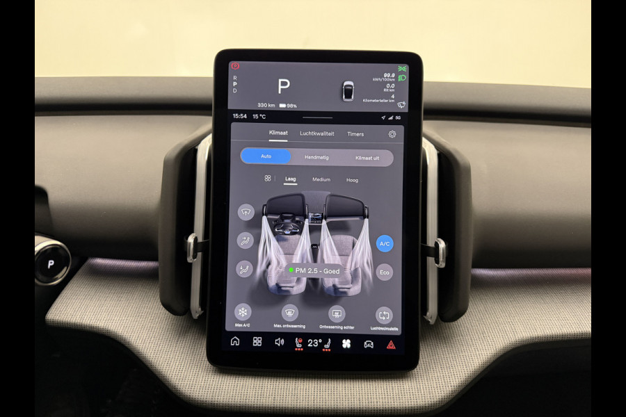 Volvo EX30 Extended Range Plus 69 kWh | 7000,- korting | Apple carplay | 20" velgen | H&K Audio | ACC | Blis | Camera