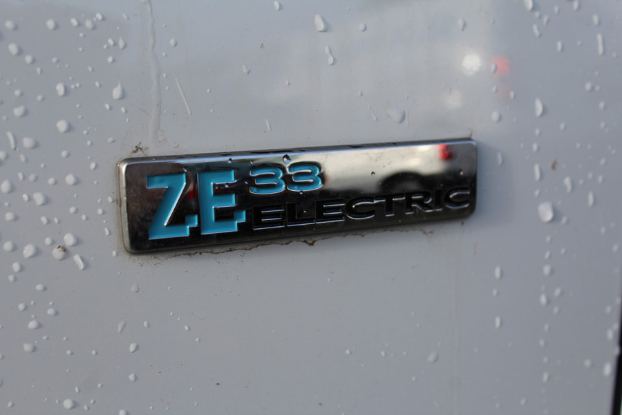 Renault Kangoo Z.E. 33 kWh (koopaccu) ✓ Airco ✓ R-Link navigatie ✓ Schuifdeur ✓ 100% elektro