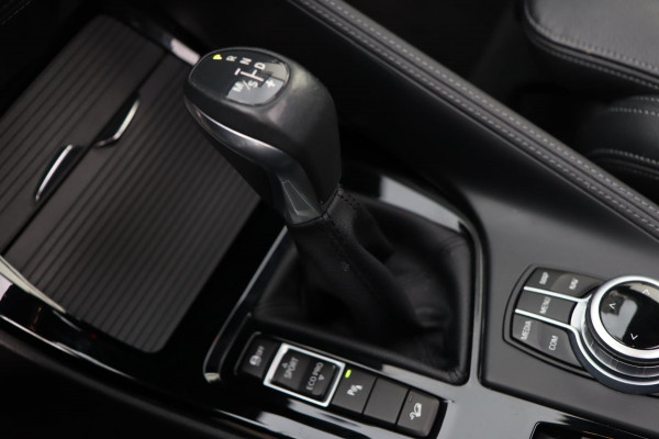 BMW X1 XDrive20i High Executive / PANO / KEYLESS / CAMERA / STUUR+STOELVERW