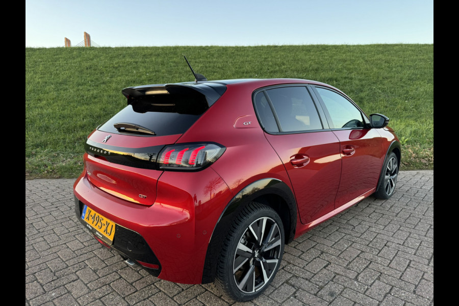 Peugeot 208 1.2 PureTech GT Pack Massagestoel | Stoelverwarming |Pano | Camera | Apple Carplay
