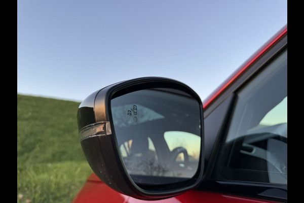 Peugeot 208 1.2 PureTech GT Pack Massagestoel | Stoelverwarming |Pano | Camera | Apple Carplay