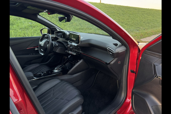 Peugeot 208 1.2 PureTech GT Pack Massagestoel | Stoelverwarming |Pano | Camera | Apple Carplay