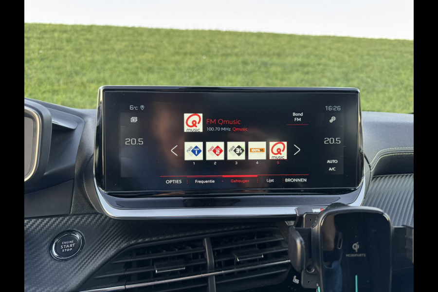 Peugeot 208 1.2 PureTech GT Pack Massagestoel | Stoelverwarming |Pano | Camera | Apple Carplay