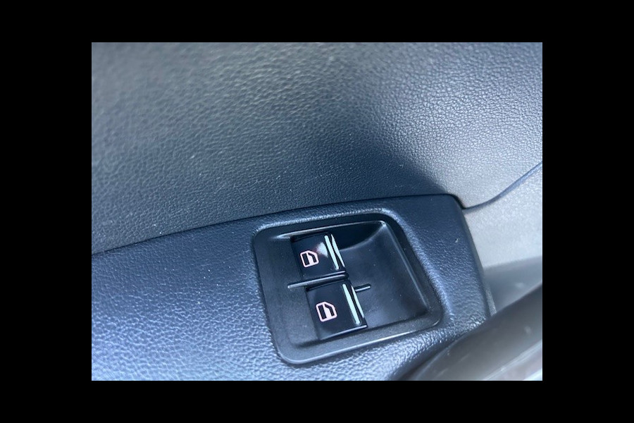 Volkswagen Caddy 1.4 TGI L2H1 EcoFuel Maxi PDC I 1e EIGENAAR I COMPLETE ONDERHOUDSHISTORIE I RIJDEN OP GROEN GAS = CO2 NEUTRAAL 1e EIGENAAR I COMPLETE ONDERHOUDSHISTORIE