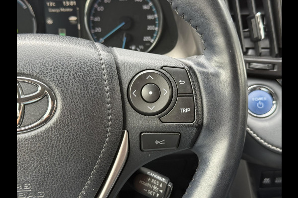 Toyota RAV4 2.5 Hybrid AWD Style | Navigatie, Stoel + Stuurverwarming, Parkeersensoren, Keyless, 18 inch, 1.650KG Trekgewicht, 4X4