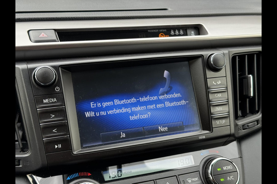 Toyota RAV4 2.5 Hybrid AWD Style | Navigatie, Stoel + Stuurverwarming, Parkeersensoren, Keyless, 18 inch, 1.650KG Trekgewicht, 4X4