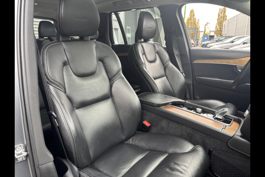 Volvo XC90 2.0 T8 Twin Engine AWD Inscription Automaat / 7 Persoons / Panoramadak / Harman Kardon / Comfortstoelen / Trekhaak / 20 Inch / Stoelverwarming / Achteruitrijcamera / LED / Elektrisch Verstelbare Stoelen