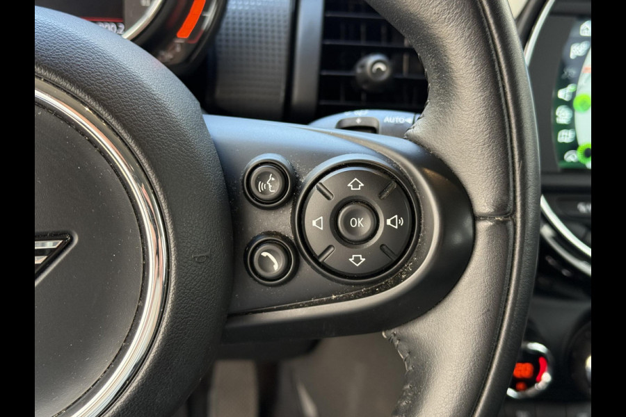 MINI Hatchback Cooper 5 deurs / Navigatie / Sportstoelen /  Climate Control / LED / Cruise Control / 17 Inch / Chrome Line