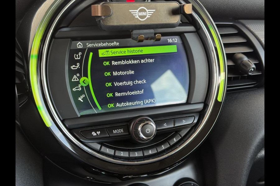 MINI Hatchback Cooper 3 deurs / Airconditioning / Elektrisch Pakket / DAB / 15 Inch / Chrome Line